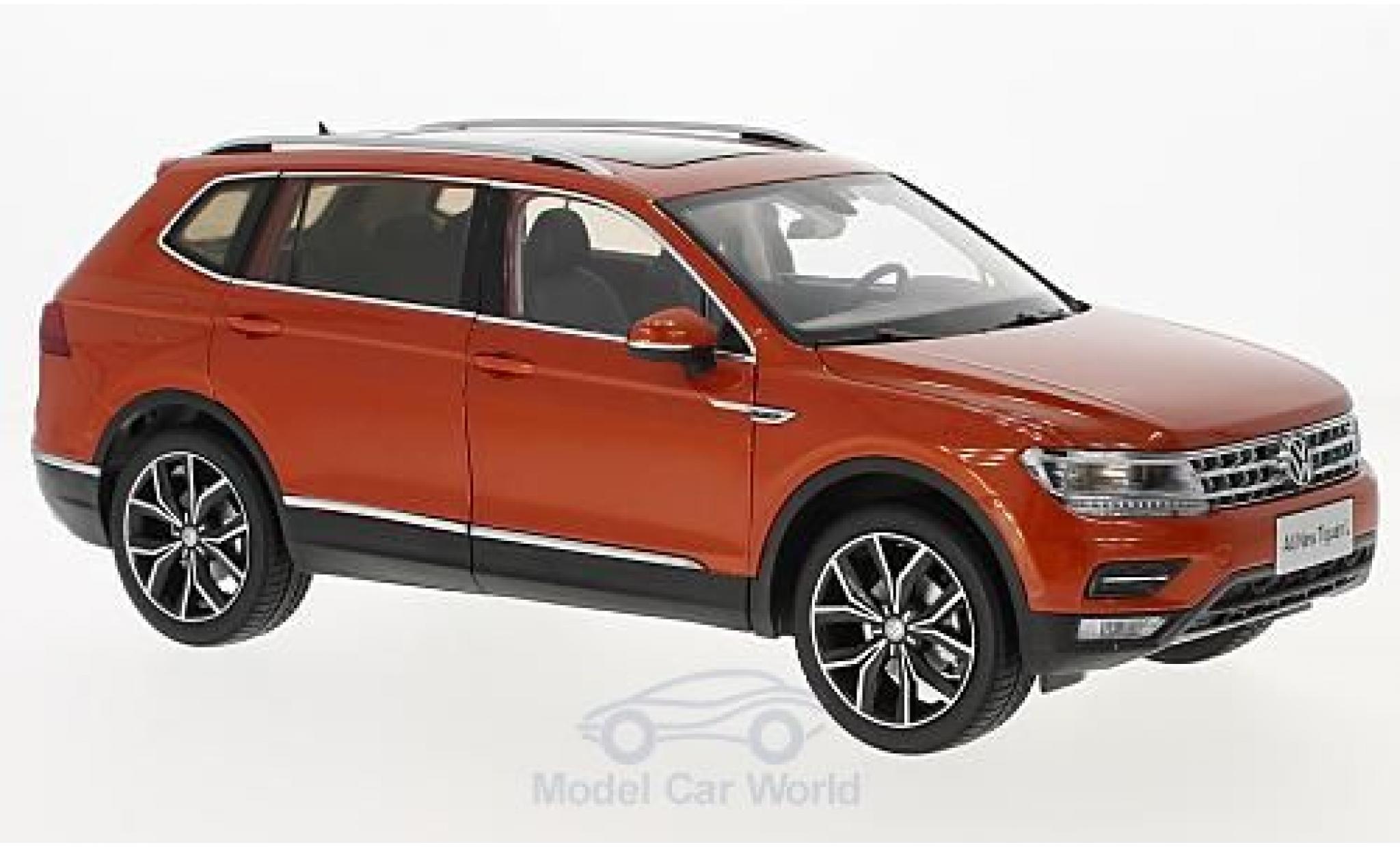 Diecast 1/18 Scale TIGUAN 2013 SUV Off-road Vehicle Alloy Car