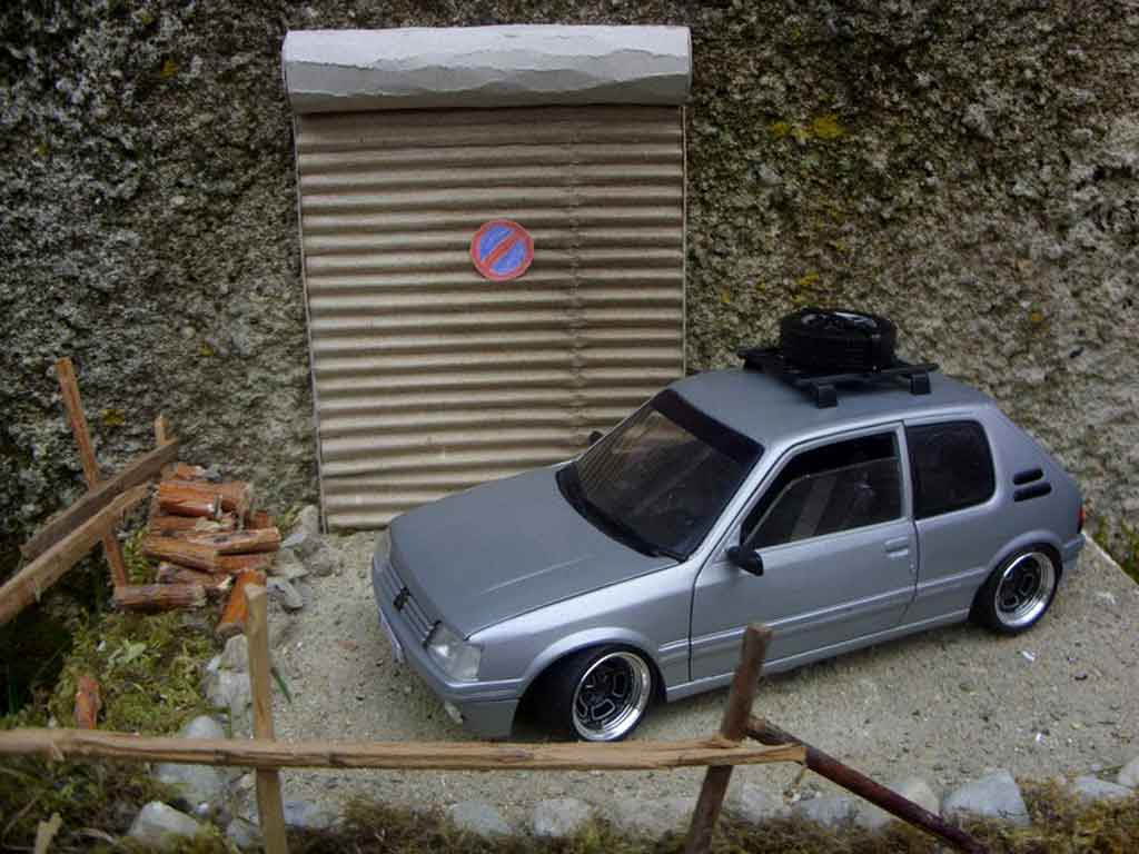 Peugeot 205 GTi 1992 Vert métallisé Jet-car 1/43