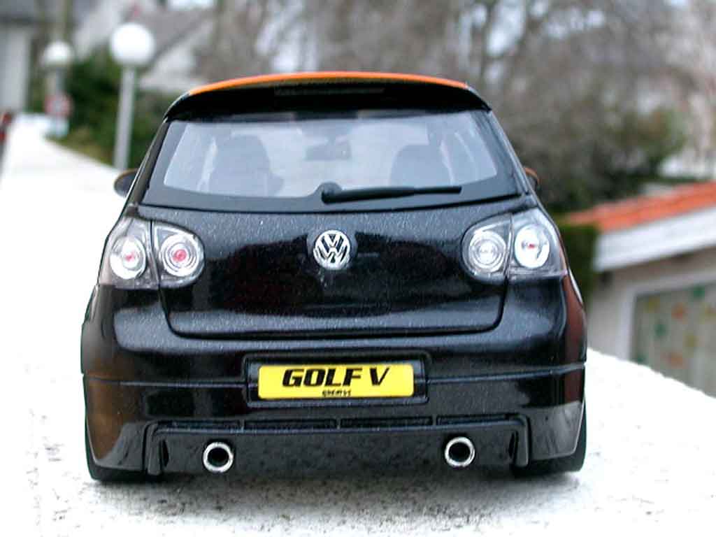 Diecast model cars Volkswagen Golf V GTI 1/18 Norev V GTI zender