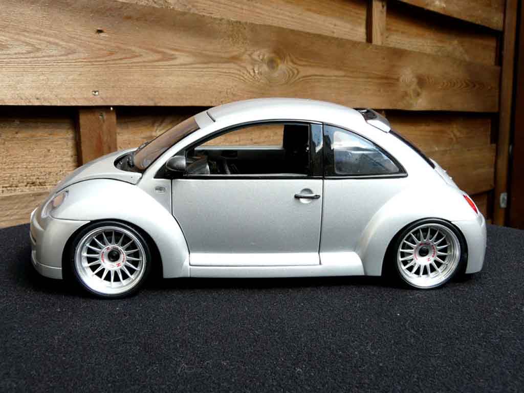 Diecast model cars Volkswagen New Beetle RSI 1/18 Autoart RSI r