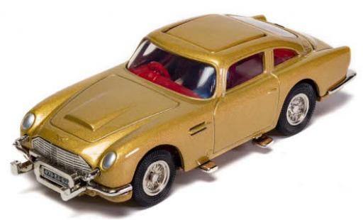 Voiture miniature deals james bond